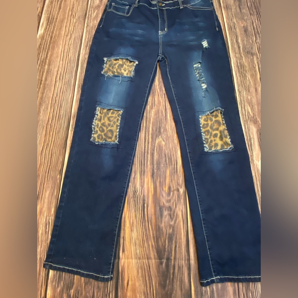 L&B Boyfriend Fit Leopard Cheetah Print Roomy Stretchy Patchwork Jeans. Size 18